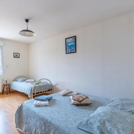 Prázdninový dům Gite Laureac - Maison Avec Jardin